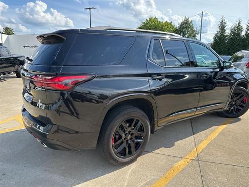 2022 Chevrolet Traverse Premier