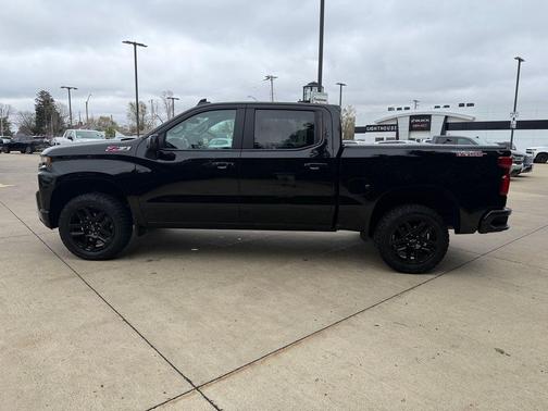 Black 2021 Chevrolet Silverado 1500 LT Trail Boss