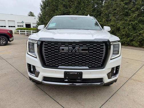 White Frost Tricoat 2023 GMC Yukon Denali Ultimate