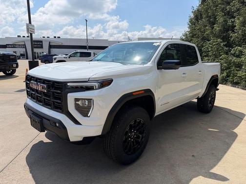 Summit White 2026 GMC Canyon Elevation