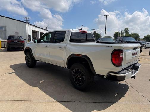 Summit White 2026 GMC Canyon Elevation