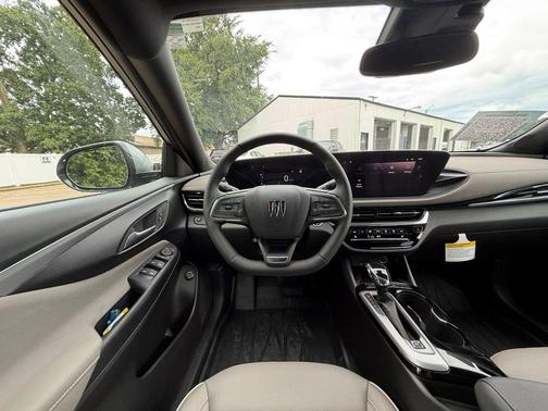 Moonstone Gray Metallic 2026 Buick Envista Avenir FWD