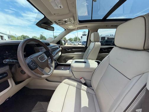Pearl Beige Metallic 2023 GMC Yukon Denali