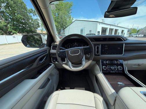 Pearl Beige Metallic 2023 GMC Yukon Denali