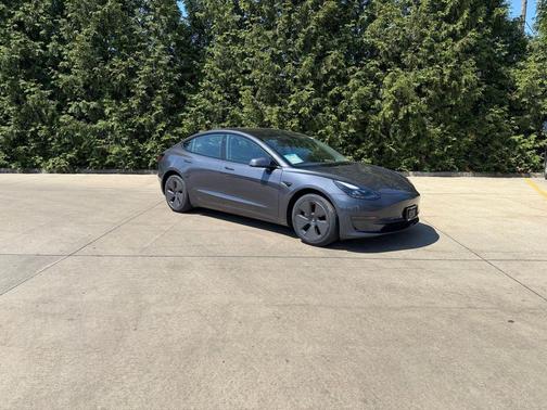 Gray 2023 Tesla Model 3 Standard Range