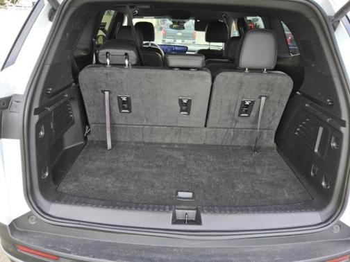 2025 Buick Enclave Preferred FWD