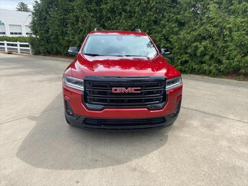 2023 GMC Acadia AWD SLT