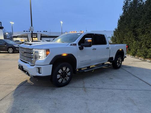 2023 GMC Sierra 2500 Denali