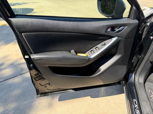 0 2016 Mazda CX-5 Touring