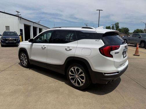 Summit White 2019 GMC Terrain SLT