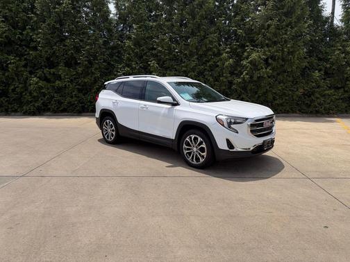 Summit White 2019 GMC Terrain SLT