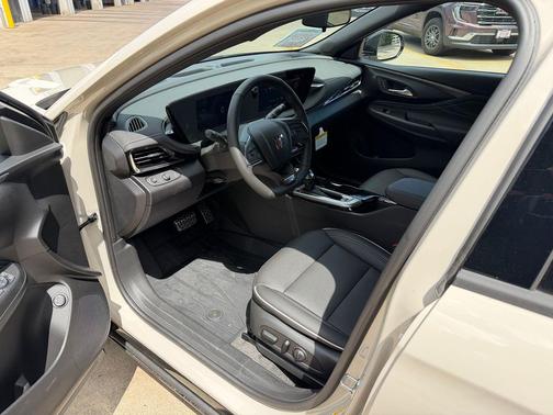 Ceramic 2026 Buick Envista Sport Touring FWD