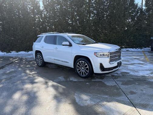 White Frost Tricoat 2022 GMC Acadia Denali SUV