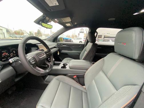 2026 GMC Acadia AT4 AWD