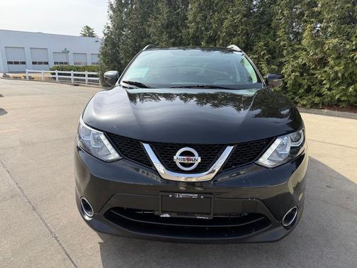 2017 Nissan Rogue Sport SV