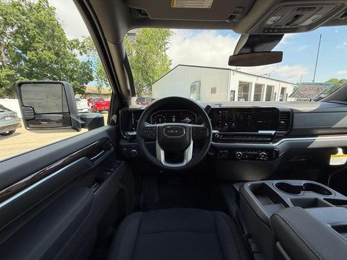 Onyx Black 2026 GMC Sierra 2500 SLE