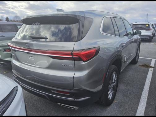 2025 Buick Enclave Preferred FWD