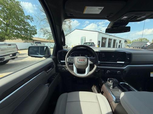 Glacier White Tricoat 2026 GMC Sierra 1500 SLT