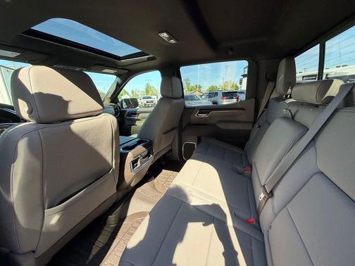 Volcanic Red Tintcoat 2025 GMC Sierra 1500 SLT