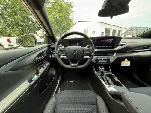 Summit White 2026 Buick Envista Preferred FWD