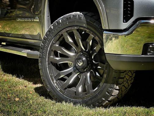 Sterling Metallic 2026 GMC Sierra 1500 SLT