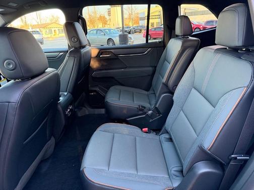 2026 GMC Acadia AT4 AWD