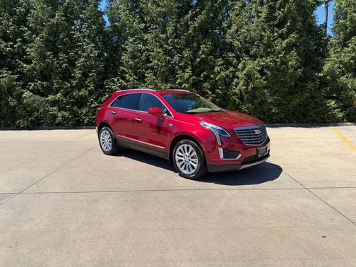 Red Horizon Tintcoat 2019 Cadillac XT5 Platinum