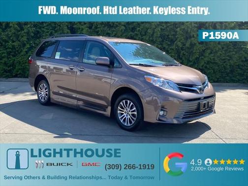 2018 Toyota Sienna XLE