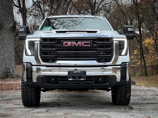 2026 GMC Sierra 2500 Base