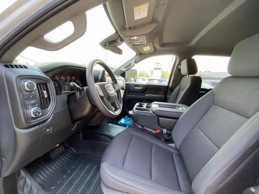 2026 GMC Sierra 2500 Base