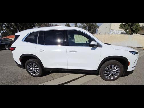 2025 Buick Enclave Preferred FWD