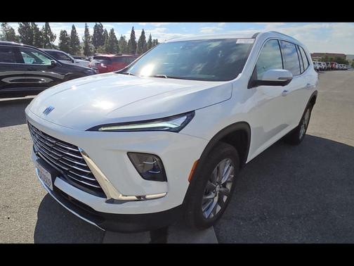 2025 Buick Enclave Preferred FWD