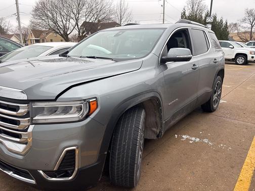 2023 GMC Acadia AWD SLT
