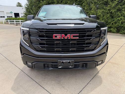 Onyx Black 2026 GMC Sierra 1500 Elevation