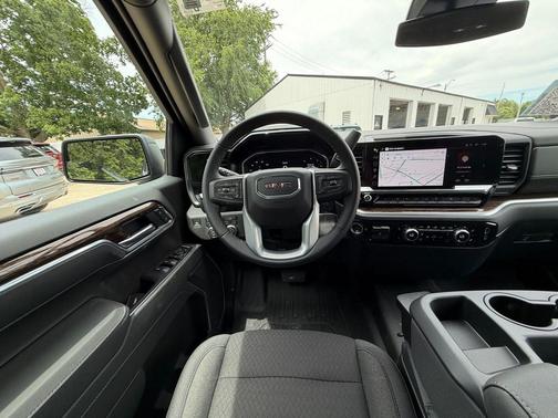 Onyx Black 2026 GMC Sierra 1500 Elevation