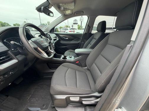 Sterling Metallic 2024 GMC Terrain SLE
