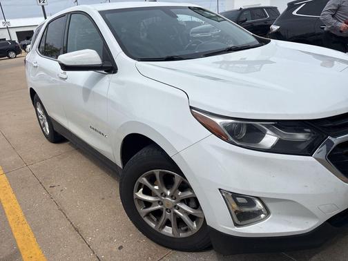 Summit White 2018 Chevrolet Equinox LT