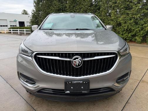 Pepperdust Metallic 2018 Buick Enclave Premium