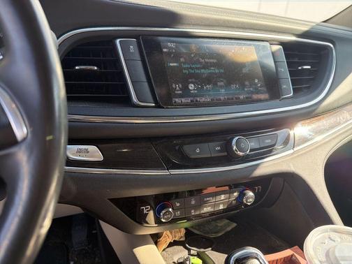 Pepperdust Metallic 2018 Buick Enclave Premium