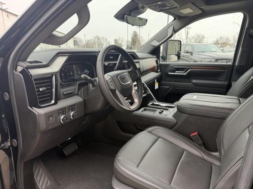 2025 GMC Sierra 2500 Denali