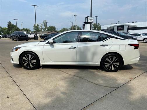 2022 Nissan Altima 2.5 SL