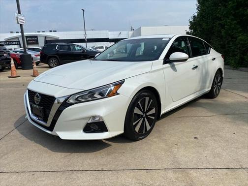 2022 Nissan Altima 2.5 SL