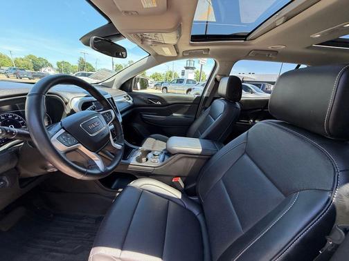 Volcanic Red Tintcoat 2023 GMC Acadia AWD SLT