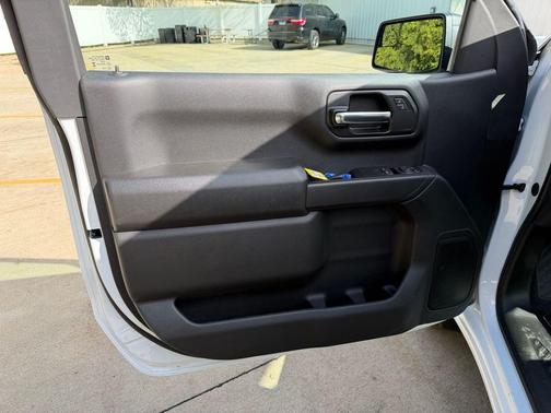 Summit White 2026 GMC Sierra 1500 Pro