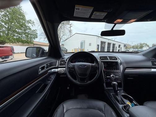 Gray 2019 Ford Explorer Limited