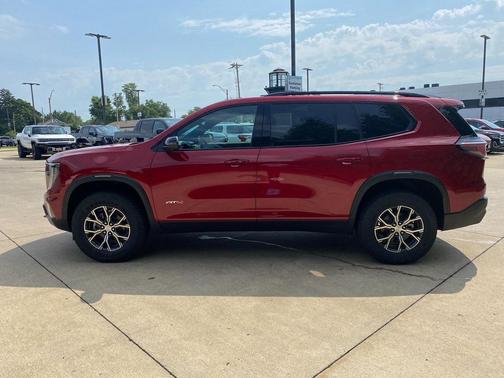 2026 GMC Acadia AWD AT4