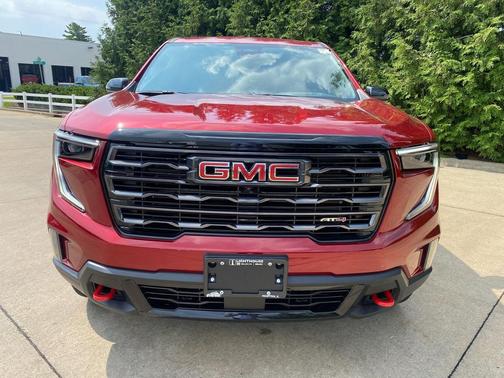 2026 GMC Acadia AWD AT4