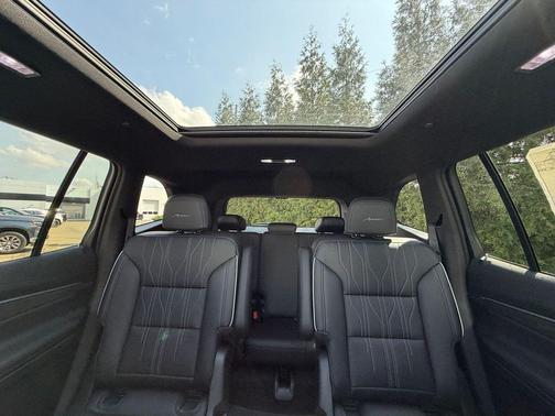 moonstone gray metallic 2026 Buick Enclave Avenir FWD