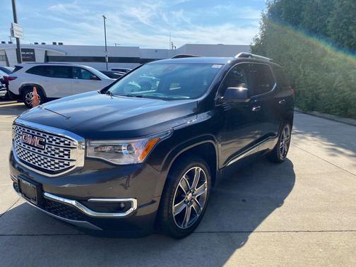 2018 GMC Acadia Denali