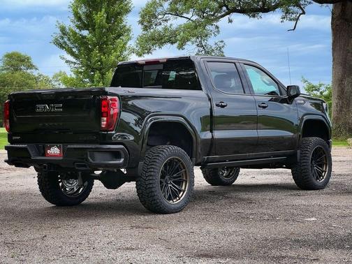 Onyx Black 2026 GMC Sierra 1500 Elevation